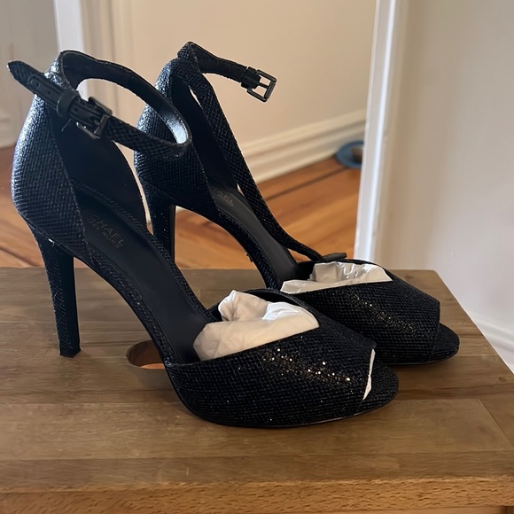 Michael by Michael Kors Sandals. Cobalt blue. 4” heel - Picture 1 of 6